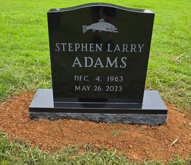 black upright monument