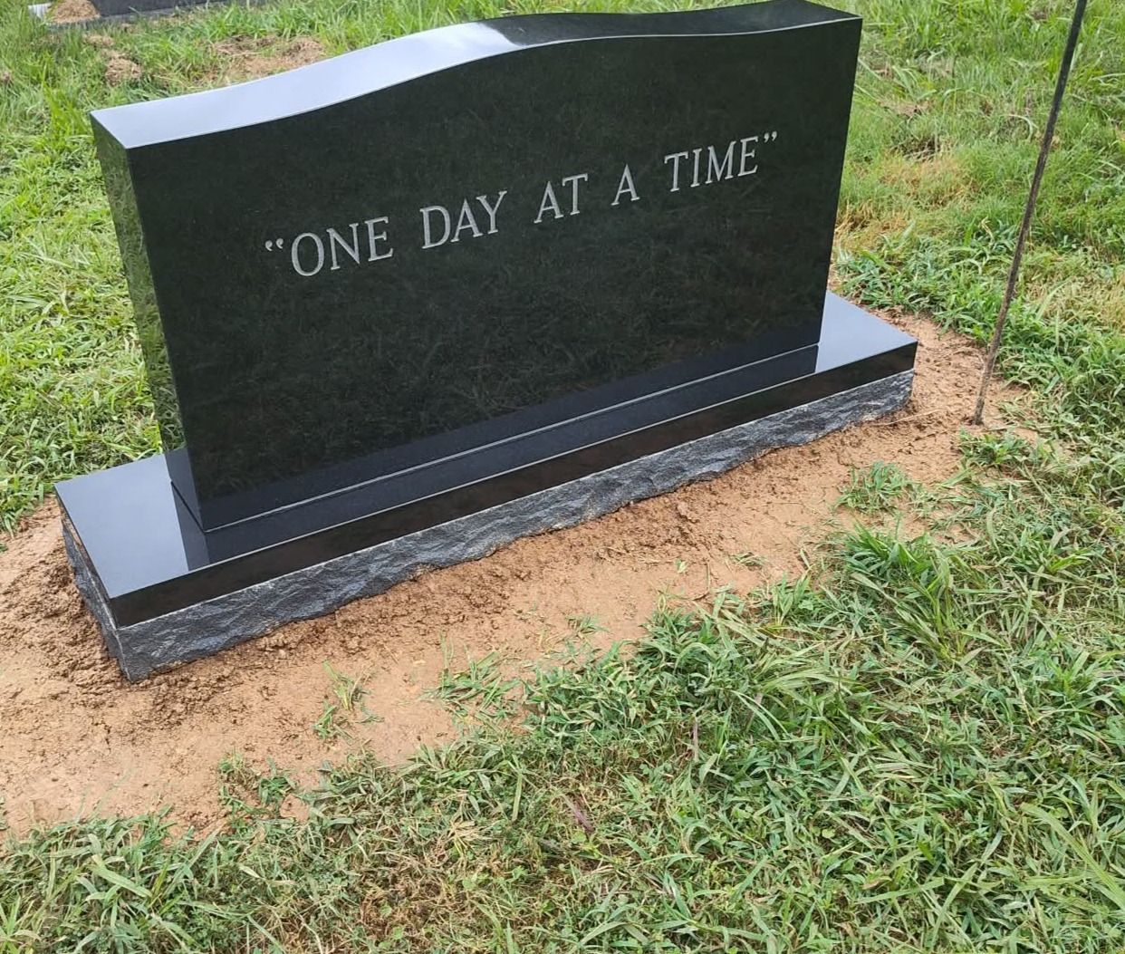 custom headstone 
